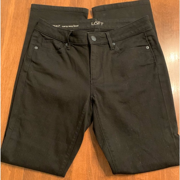 Ann Taylor LOFT Black Curvy Sexy Boot Jeans - Picture 2 of 6